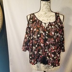 Paper crane cold shoulder floral blouse